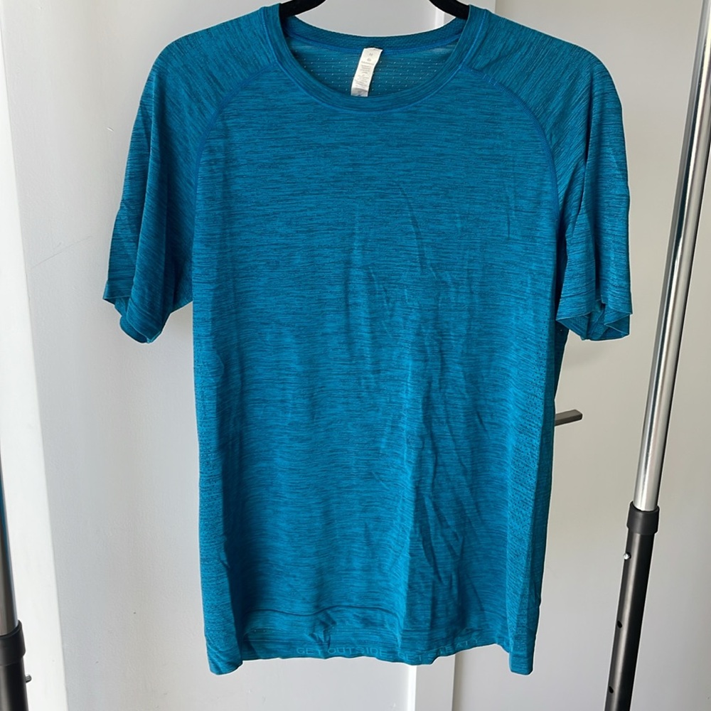 EUC Lululemon Men’s Athletic Workout T-shirt